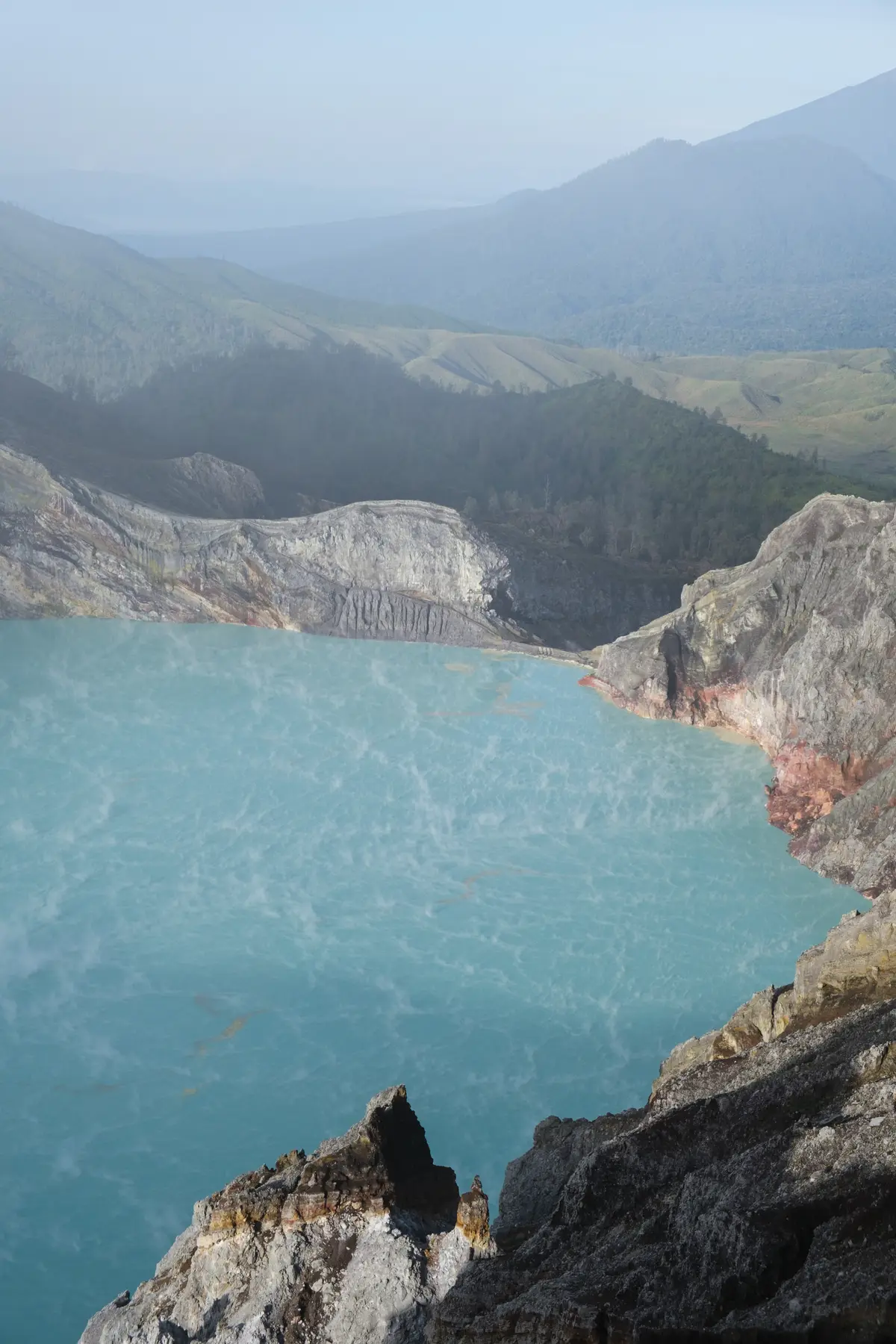 Volcanoes in Indonesia, photograph 3