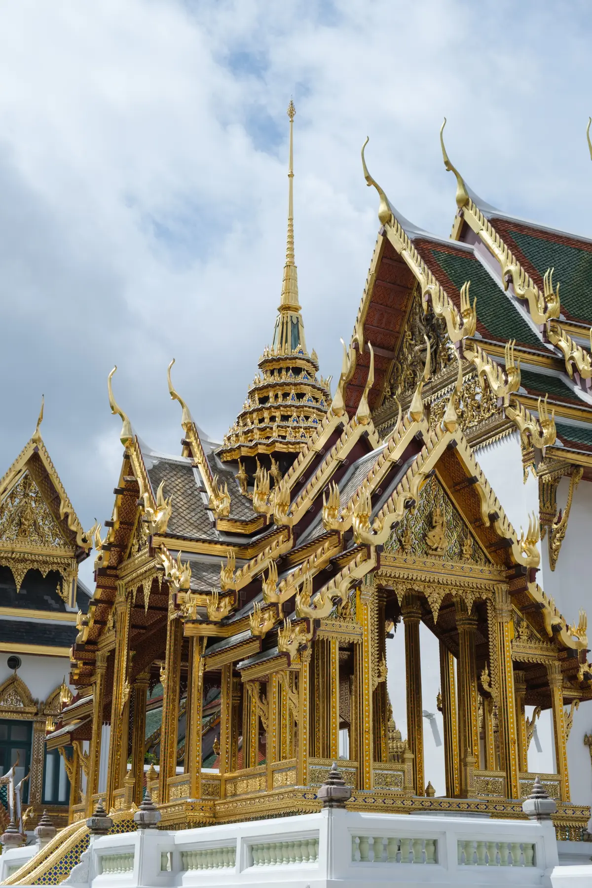 Temples in Thailand, photograph 3